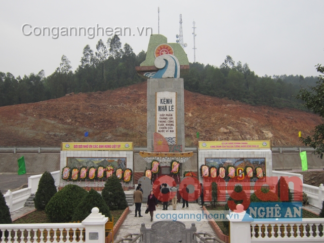 Khánh thành công trình tôn tạo Đài tưởng niệm Kênh nhà Lê