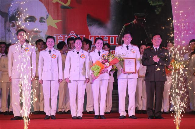 Nhiều công trình hay, nhiều bông hoa đẹp