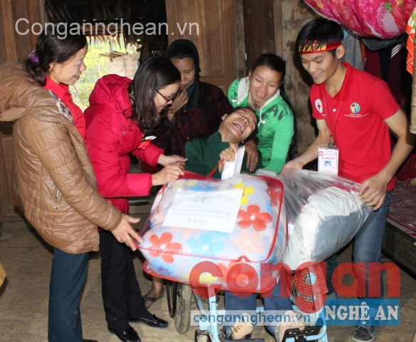 37.718 suất quà đến với người nghèo, nạn nhân chất độc da cam