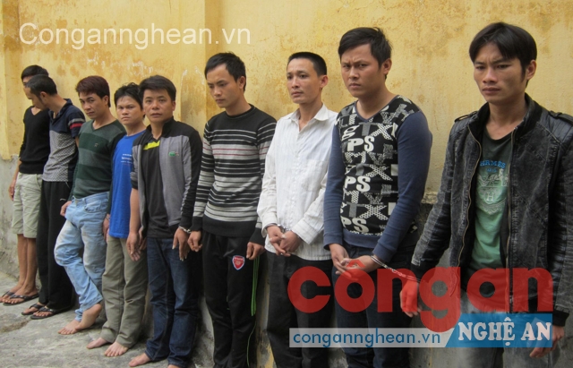 Đánh úp nhiều sới bạc lớn