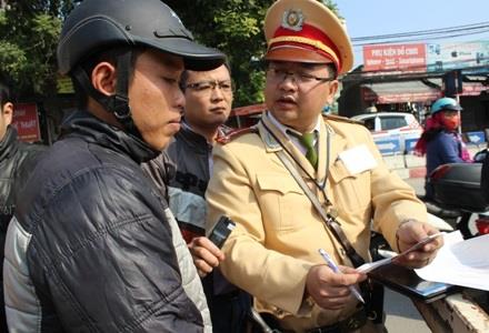 Đề xuất tịch thu phương tiện khi đi vào đường cao tốc: Liệu có khả thi?