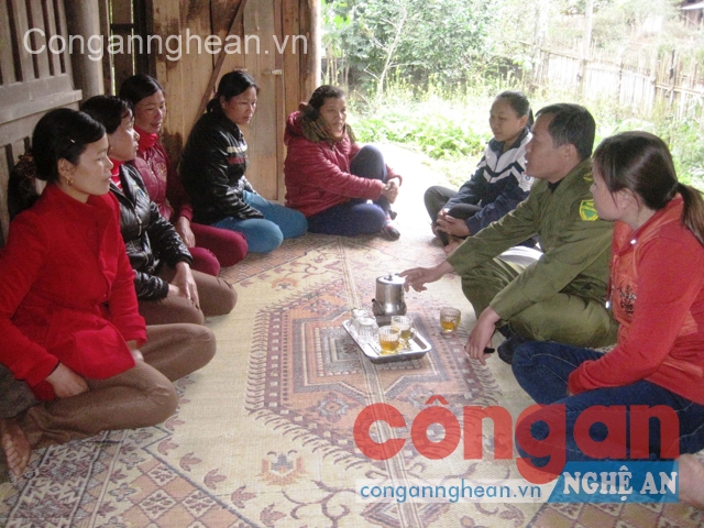 Giúp phụ nữ tránh cạm bẫy của bọn buôn người