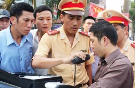 Độ cồn cao - thu phương tiện?