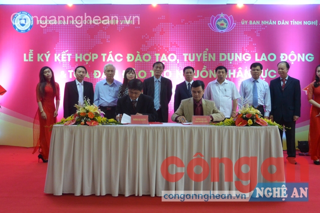 Ký kết hợp tác đào tạo, tuyển dụng lao động