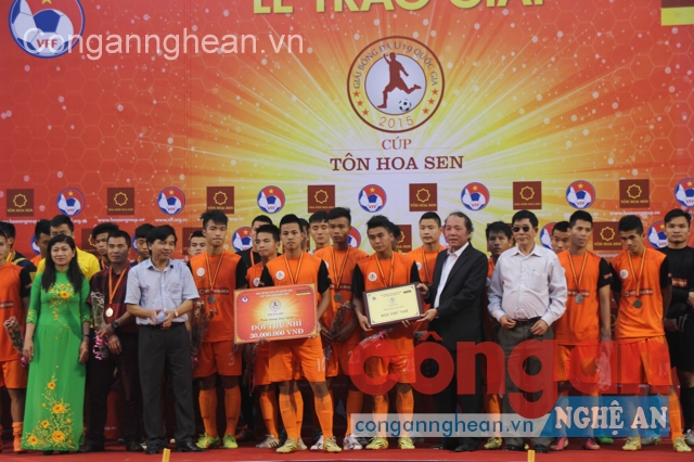 U19 HN T&T trở thành cựu vương khi về nhì tại giải năm nay