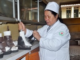 Xin được ở lại 'vùng đất chết' để chăm sóc bệnh nhân phong