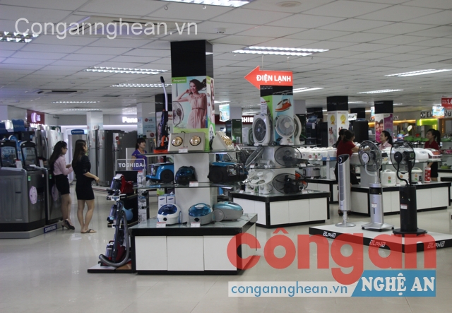 Nghệ An: Siêu thị điện máy mọc ồ ạt
