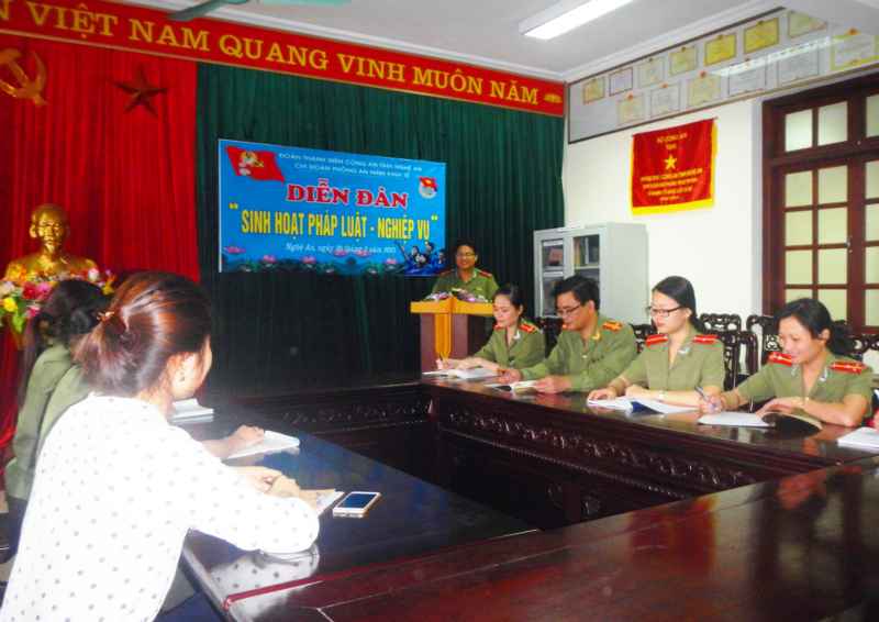 Tại diễn đàn
