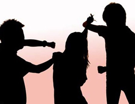 Một nữ sinh bị 5 đối tượng cưỡng hiếp