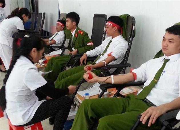 Trao tình người qua từng giọt máu