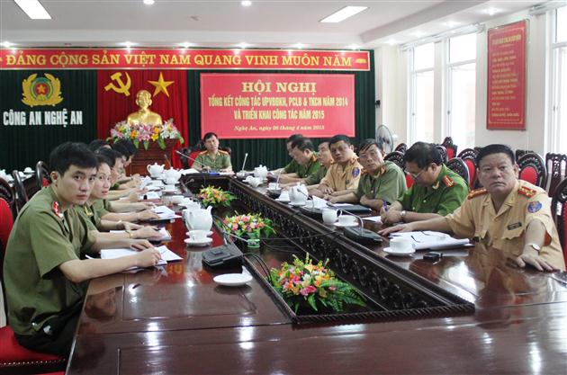 Các đại biểu tại điểm cầu Nghệ An