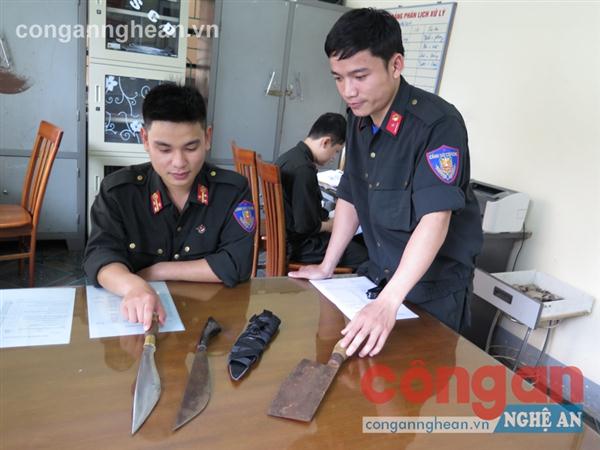 Xử lý nghiêm hành vi tàng trữ, sử dụng VKTS, CCHT trợ trái phép