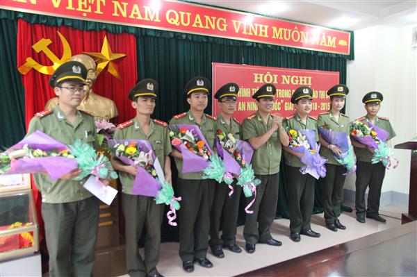 Biểu dương điển hình tiên tiến giai đoạn 2010-2015