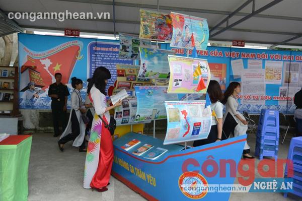 Kí ức chiến tranh qua những tư liệu cũ