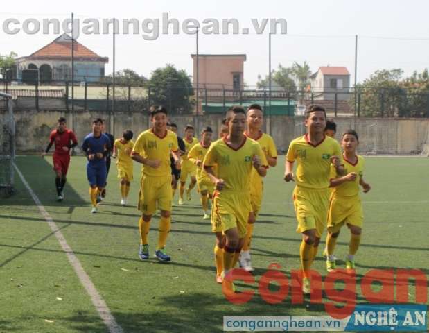 Hiện nay, toàn đội đang luyện tập cao độ để thi đấu giải U15 Quốc gia vào tháng 5 tới tại thành phố Hồ Chí Minh