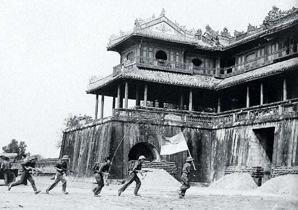 (Congannghean.vn)-Ngày 24/3/1975, Trung đoàn 6 thuộc Quân khu Trị Thiên có biệt danh là đoàn Phú Xuân, có một thời gian dài về tuyến sau để củng cố tổ chức, lực lượng đã trở lại chiến đấu.