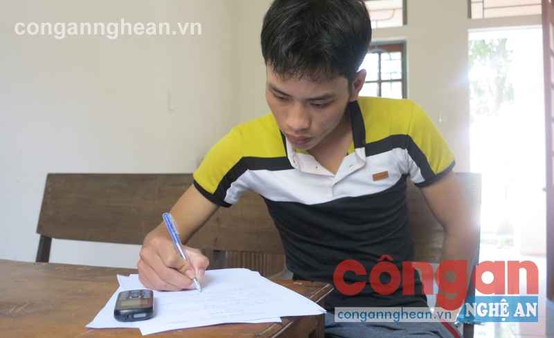 CSGT tóm gọn đối tượng 'đầu trộm đuôi cướp'