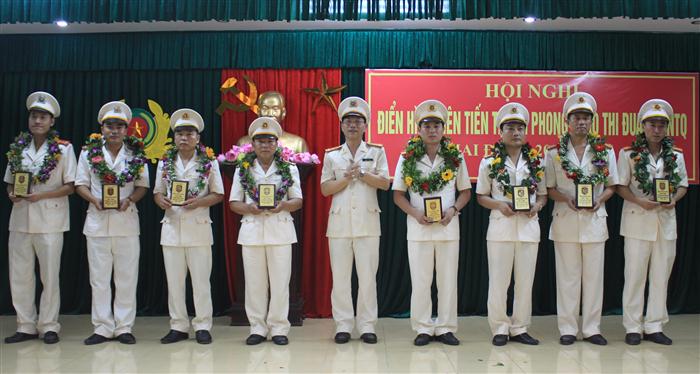 Công an huyện Hưng Nguyên tổ chức hội nghị điển hình tiên tiến