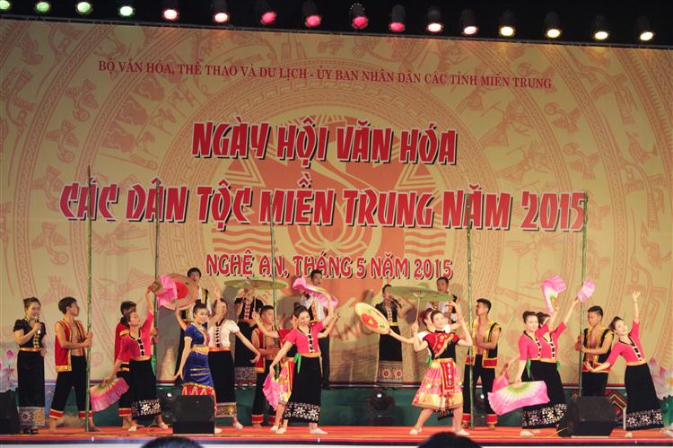 Khai mạc Ngày hội Văn hóa các dân tộc miền Trung năm 2015