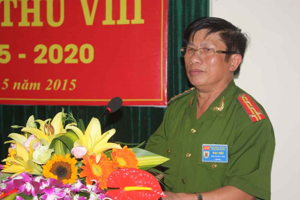 Đại tá Lữ Văn Tường - Ủy viên BTV Đảng ủy - PGĐ Công an tỉnh phát biểu chỉ đạo Đại hội