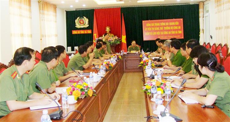 Thứ trưởng Bộ Công an làm việc với Công an tỉnh Hà Tĩnh