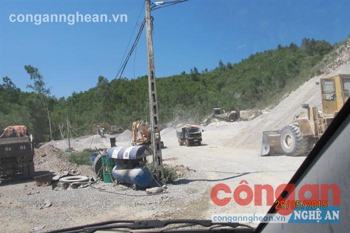 Mỏ đá hết phép vẫn tiếp tục... hành dân