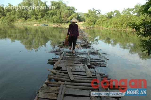 TX Hoàng Mai - Nghệ An: Cầu tạm đe dọa tính mạng người dân