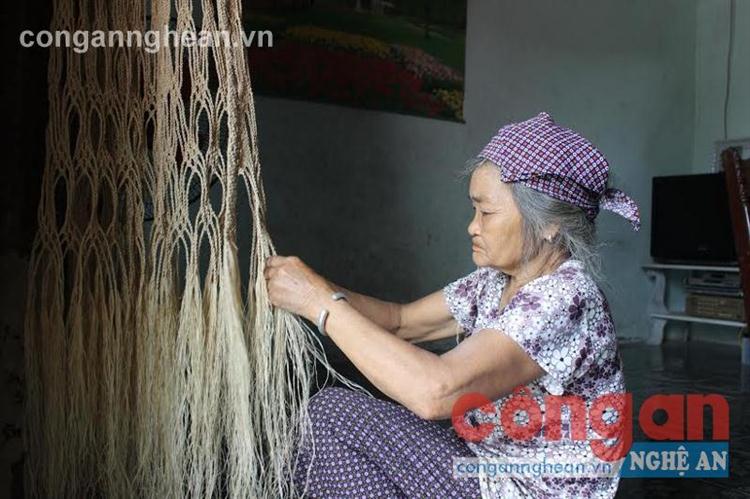 Theo nhịp võng đưa