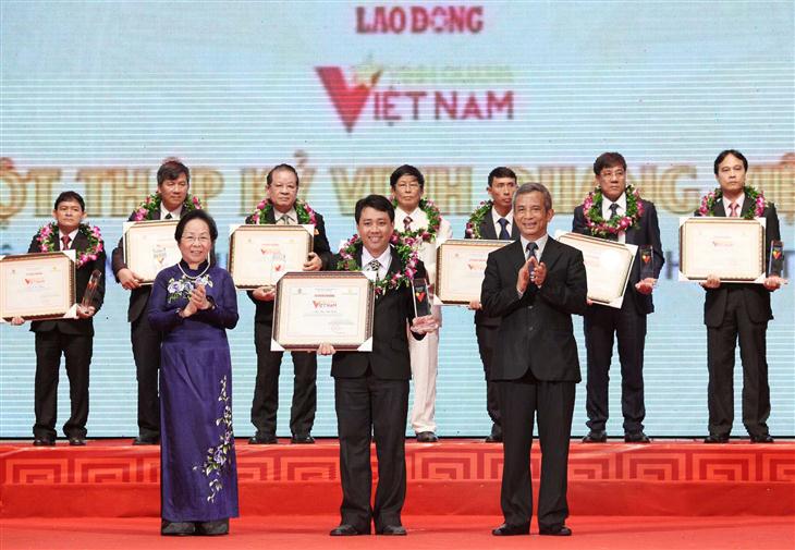 Kịp thời nêu gương, nhân rộng điển hình