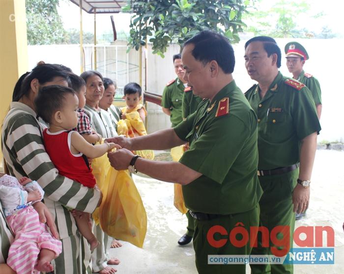 Ước mơ ngày trở về