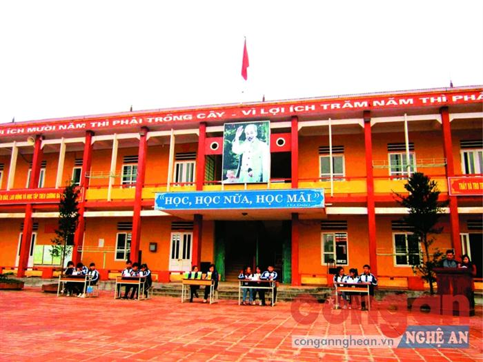 Hướng đi nào cho các trường THPT ngoài công lập