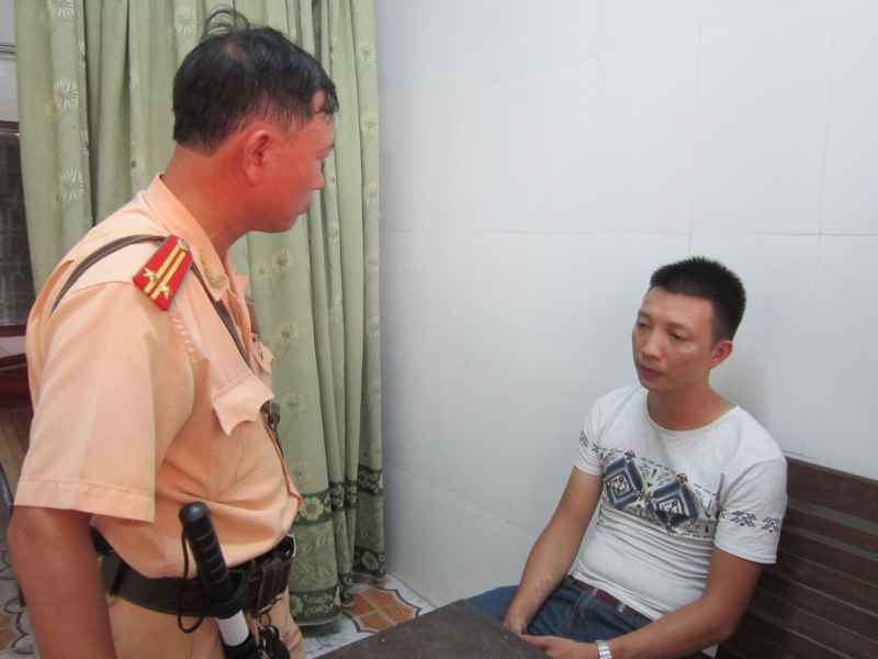 Đã vi phạm còn chống người thi hành công vụ