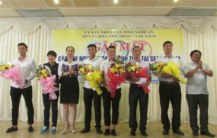Gặp mặt các VĐV đạt thành tích Sea Games 28 và giải Vô địch môn Cử tạ Đông Nam Á 2015