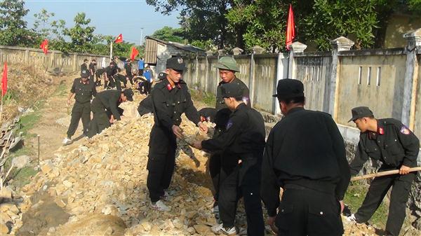 Những con đường thắm đượm tình dân quân