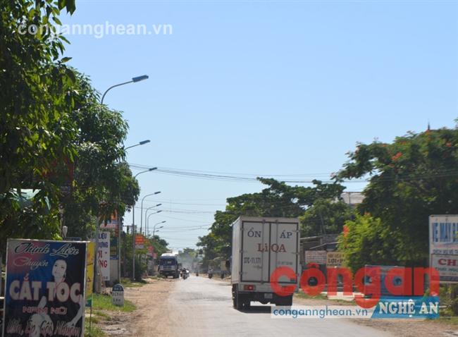 Đèn đường cao áp 4 năm chưa một lần bật sáng