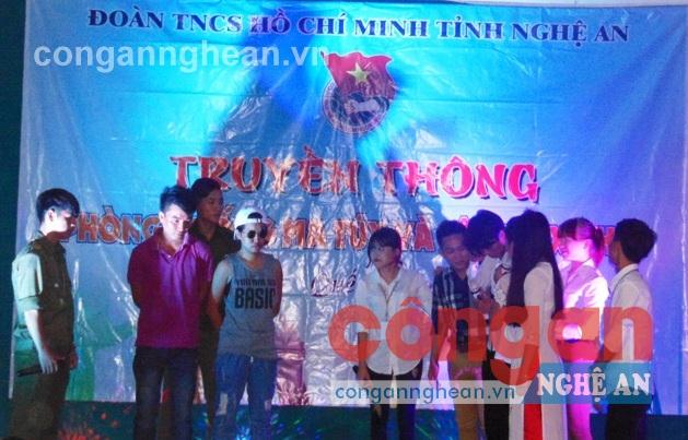 Truyền thông phòng chống ma túy cho người dân vùng tái định cư