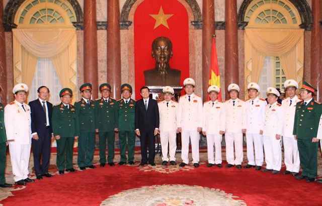 Phong quân hàm Thượng tướng cho Thứ trưởng Bùi Quang Bền