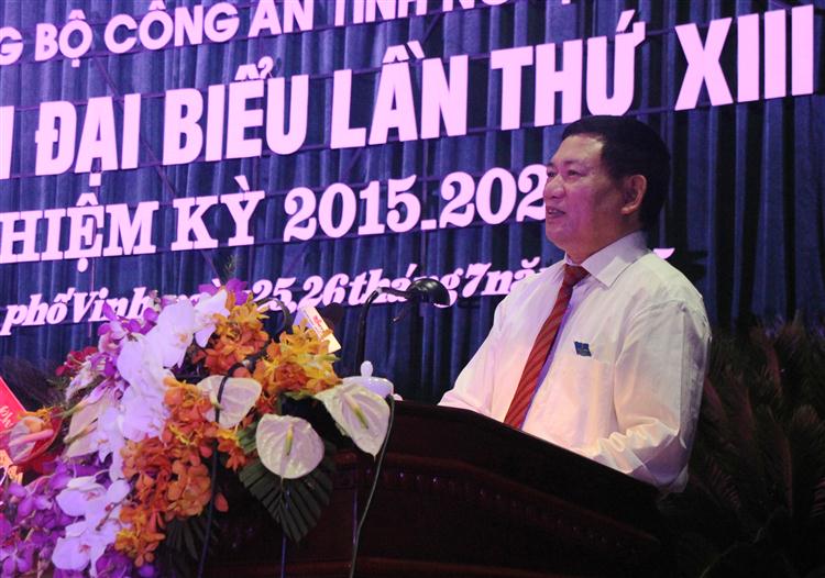 Đồng chí Hồ Đức Phớc, Bí thư tỉnh ủy đánh giá cao những thành tích đạt được của Đảng bộ Công an tỉnh trong nhiệm kỳ qua
