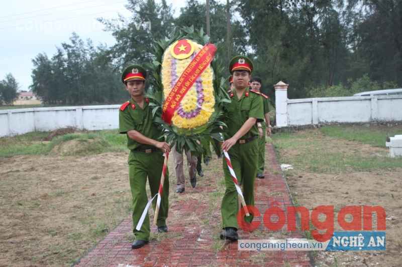 Các hoạt động về nguồn là dịp để thế hệ trẻ noi gương thế hệ cha ông tiếp tục cống hiến cho Tổ quốc 