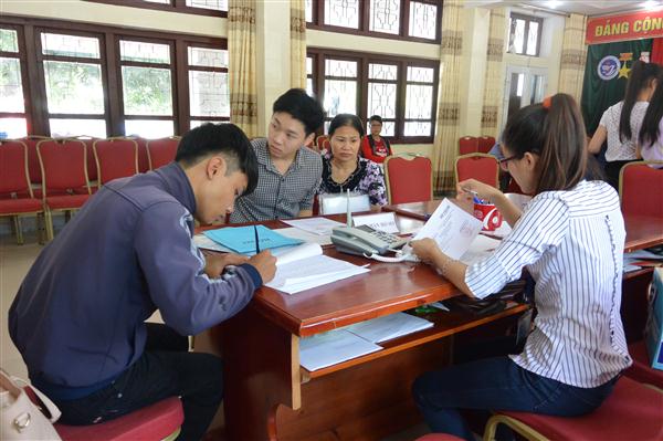 Kết thúc đợt 1 đăng ký xét tuyển Đại học: Lo lắng & mệt mỏi