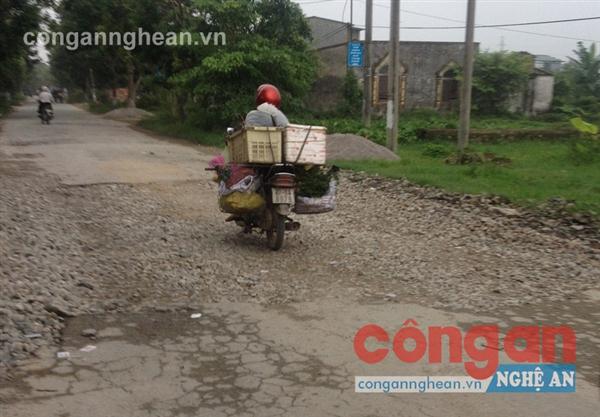 Thiếu nguồn vốn để duy tu, sửa chữa các tuyến đường