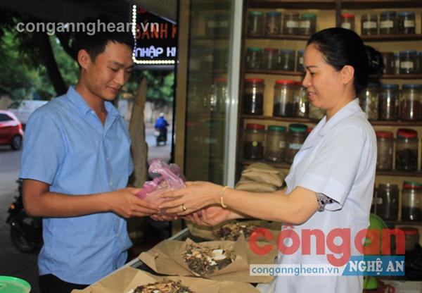 Tăng cường kiểm tra các cơ sở hành nghề Đông y
