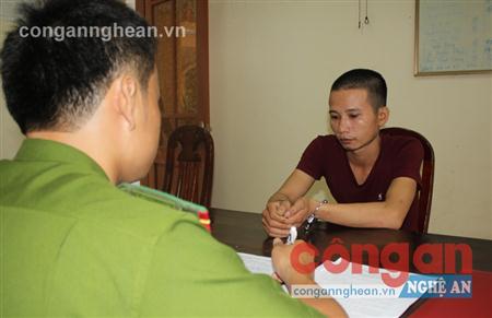 Bắt đối tượng nghiện, kiêm bán lẻ ma túy