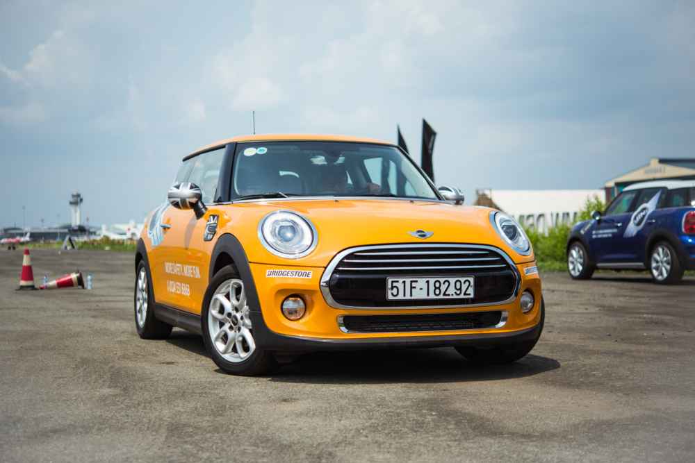 MINI Cooper S - 1,549 tỉ đồng