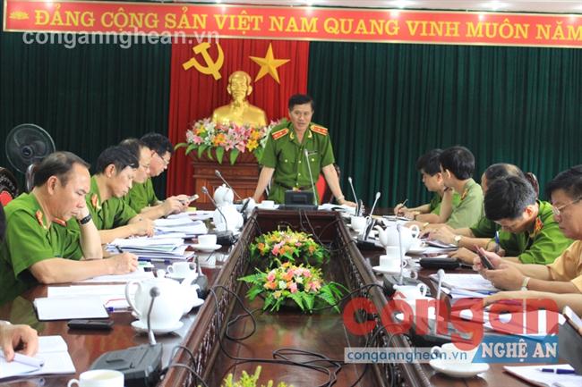 Đoàn công tác Bộ Công an làm việc tại Công an Nghệ An