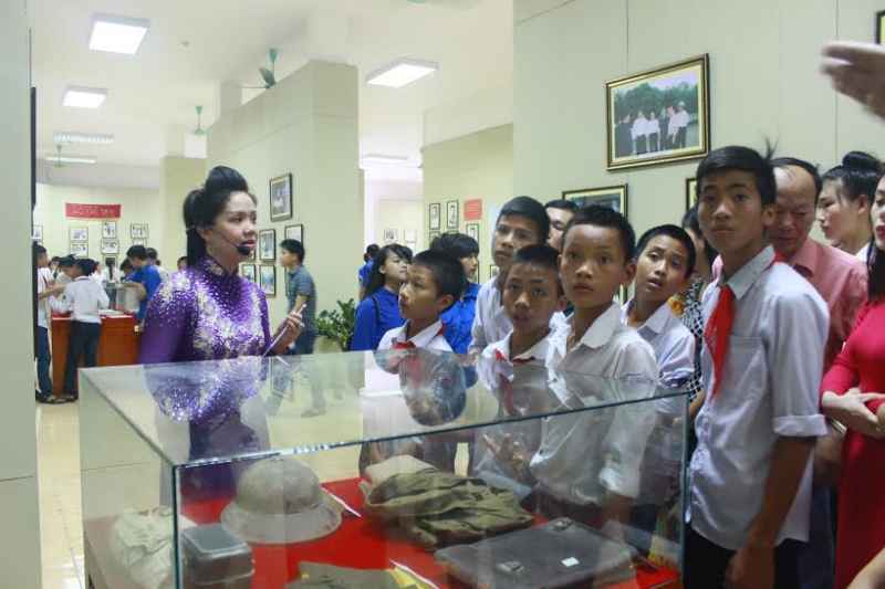 Giáo dục lịch sử Xô Viết Nghệ Tĩnh trong trường học