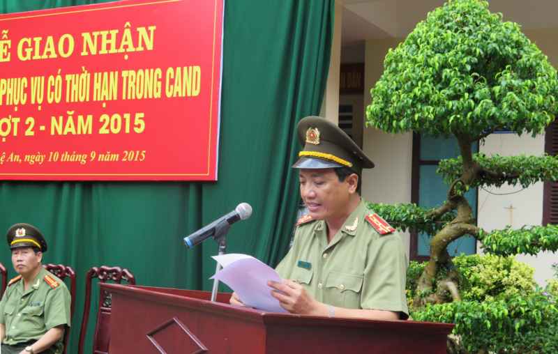 Công an tỉnh: Tổ chức lễ giao nhận quân đợt II năm 2015