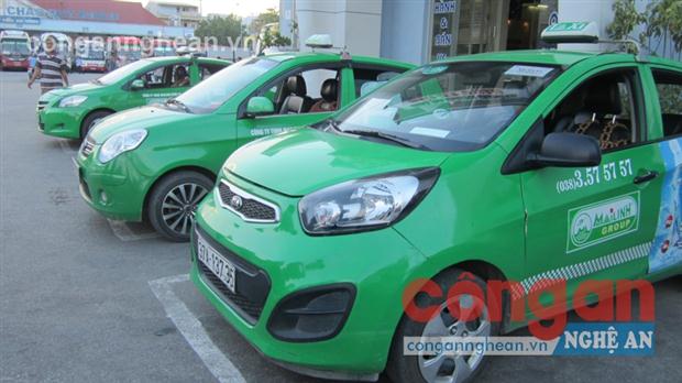 Các hãng taxi đồng loạt giảm giá cước