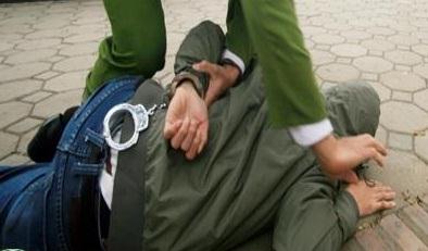 Chống người thi hành công vụ