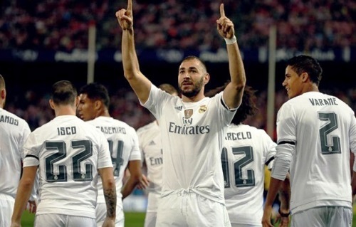 Benzema nổ súng mang về lợi thế dẫn bàn cho Real.